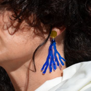 Pendiente Coral Azul Dorado