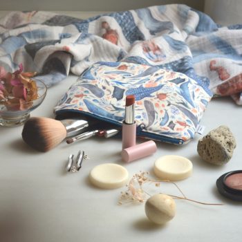 Neceser de algodón con diseño Marino, ilustrado por Cecilia Plaza