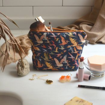 Neceser de algodón con diseño Pájaros, ilustrado por Cecilia Plaza